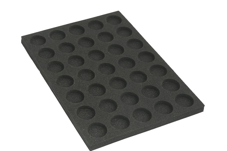 Tray with miniatures.