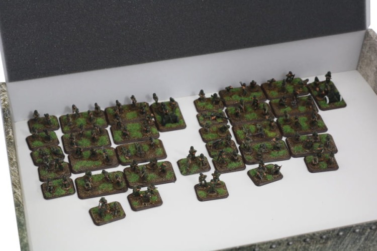 Standard-size magnetic box with Flames of War miniatures.