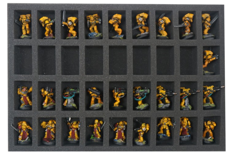 Pianka na 36 modeli z figurkami WH40K
