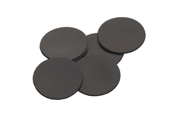 Self-adhesive magnetic foil sticker for 28mm bases.