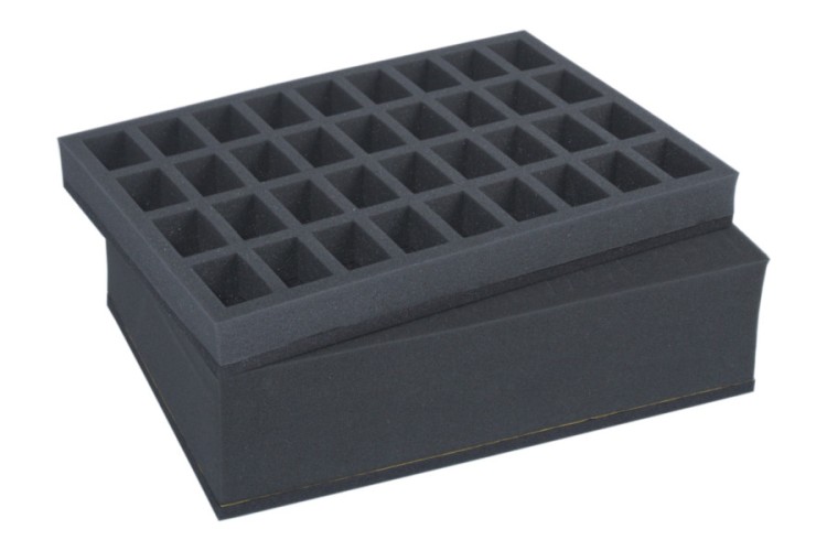 100 mm raster foam tray with second upper foam tray for 36 miniatures on 32 mm bases